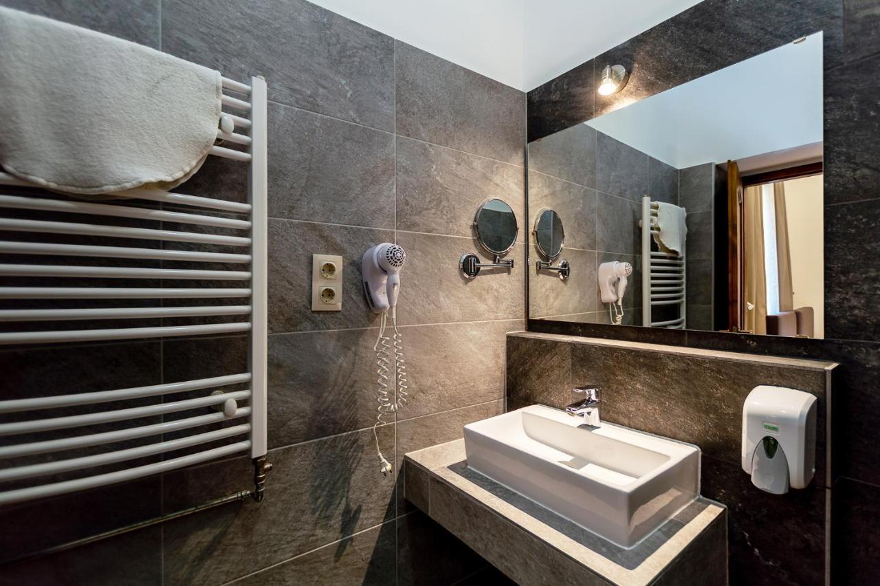 Ven Diofa De Lux Panzio Bed and Breakfast Σέγκεντ Εξωτερικό φωτογραφία