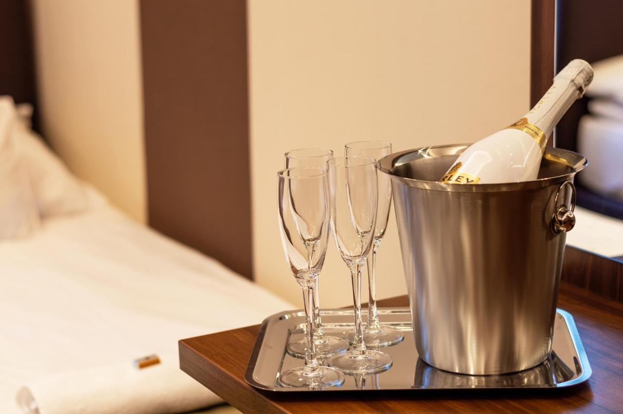 Ven Diofa De Lux Panzio Bed and Breakfast Σέγκεντ Εξωτερικό φωτογραφία